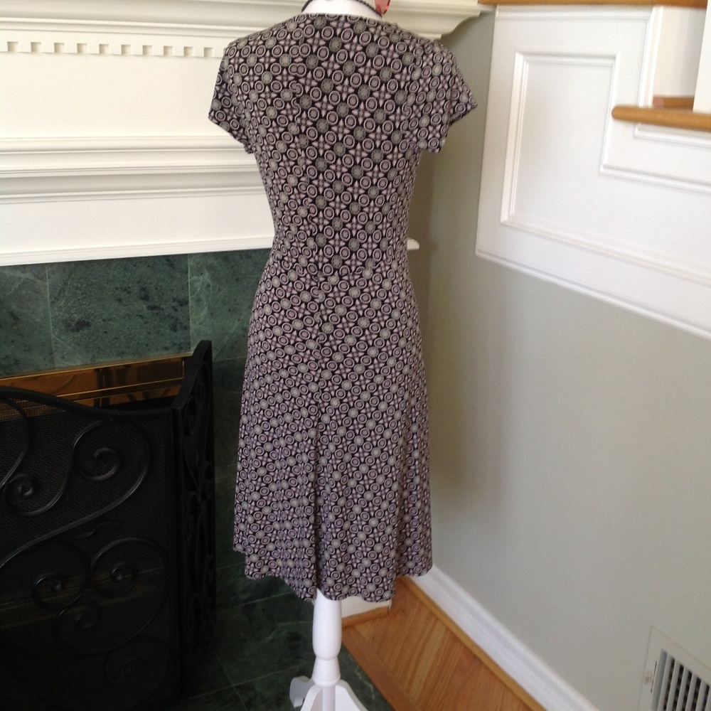 Dress - Picture 6 of 6